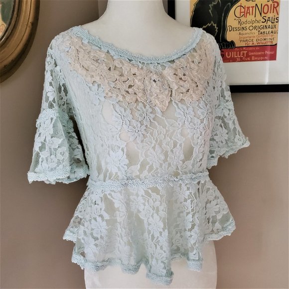 Free People Blue and Cream Lace Peplum Top Size XS - Picture 5 of 16